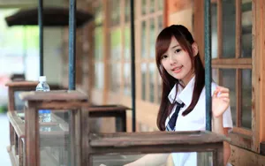 爱心学生妹电脑壁纸_13