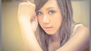 非主流青春少女桌面壁纸
