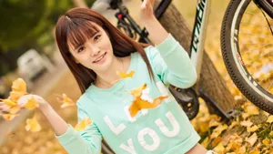 清纯运动美女桌面壁纸_5