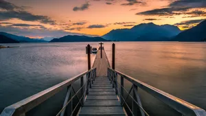 加拿大哈里森湖风景图片_7