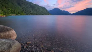 加拿大哈里森湖风景图片_10