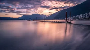 加拿大哈里森湖风景图片_12