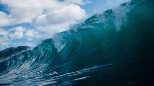汹涌海浪浪花图片_11