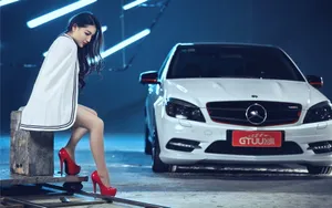 奔驰C级车美女沈璐模特壁纸_9