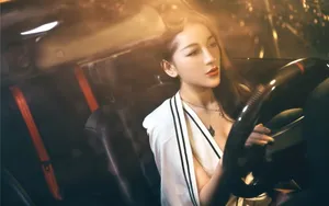 奔驰C级车美女沈璐模特壁纸_12