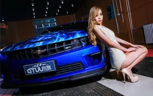 雪佛兰科迈罗美女模特壁纸_5