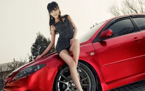 长腿车模美女高清图片壁纸_4