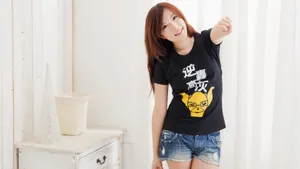 居家清纯女孩写真壁纸_4