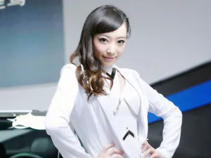 靓丽美女姐妹花模特壁纸_1