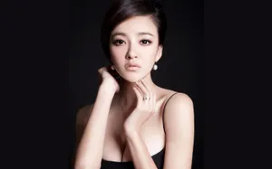 刘雨欣美女明星桌面壁纸