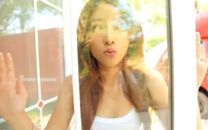 妖娆电眼美女壁纸
