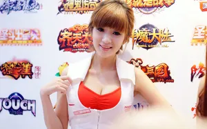 2013 showgirl游戏展壁纸