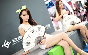 2013CJ展美女模特壁纸_3