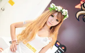 2013CJ展美女模特壁纸_5