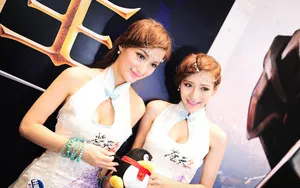 2013CJ展美女模特壁纸_10
