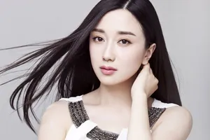 《笔仙2》章婷婷桌面壁纸