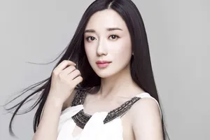 《笔仙2》章婷婷桌面壁纸_2