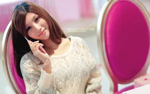 网络美女Hello Kitty清纯手机代言_4