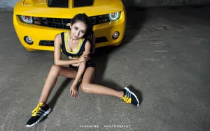 美女车模_7