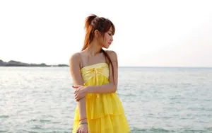 清纯美女海边摄影壁纸_9