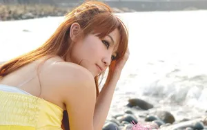 清纯美女海边摄影壁纸_11