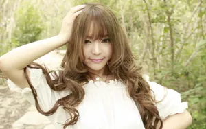 裴紫绮“萌女”森林木屋壁纸_6