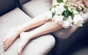 忧伤私房闺蜜美女桌面壁纸_6