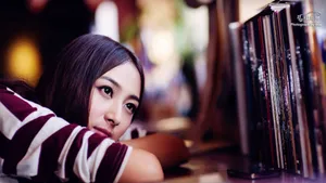 极影帮美女模特壁纸_4