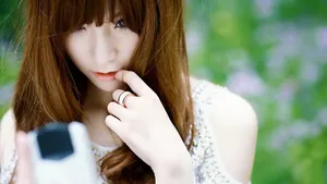 甜美娇俏小佳人图片壁纸_11