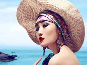 美女模特夏日沙滩壁纸_5