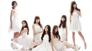 CHI CHI 韩国女子组合壁纸_2