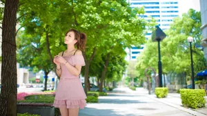 果子MM城市漫游桌面壁纸_8