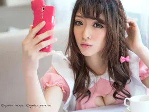 粉嘟嘟的萝莉美女壁纸_9