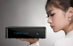 美女代言宽屏壁纸_18