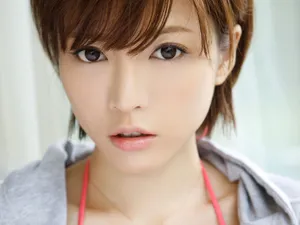 青春美女靓丽图片壁纸_15