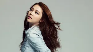 韩国美女明星崔雪莉图片壁纸_5