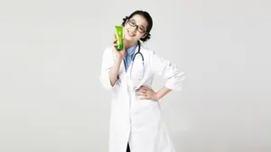 韩国美女明星崔雪莉图片壁纸_15