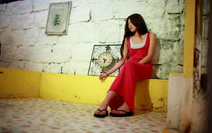 粉色长裙美女摄影壁纸_18