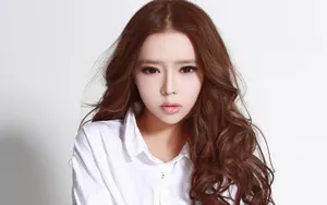 裴紫绮美女白色诱惑壁纸_6