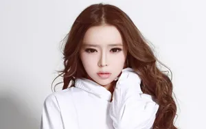 裴紫绮美女白色诱惑壁纸_7