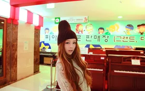 裴紫绮美女白色诱惑壁纸_9
