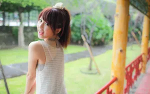 可爱小萝莉美女外拍壁纸_2