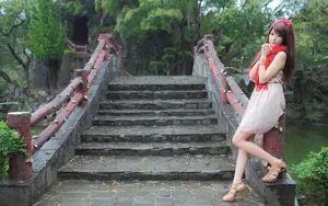 可爱小萝莉美女外拍壁纸_5