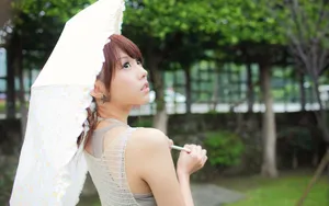 可爱小萝莉美女外拍壁纸_12