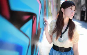 甜美个性女生街拍高清壁纸_3