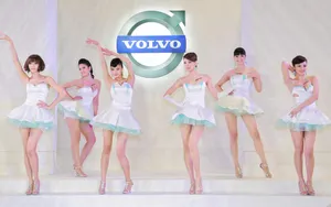 Volvo车展美女车模图片壁纸_2