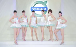 Volvo车展美女车模图片壁纸_7