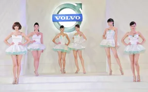 Volvo车展美女车模图片壁纸_10