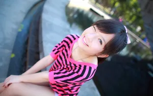 台湾麻豆美女小敬青春写照壁纸_2