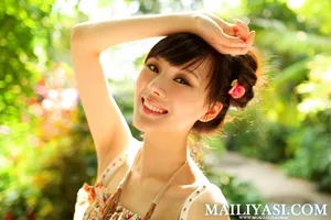 纯得窒息的清新美女壁纸